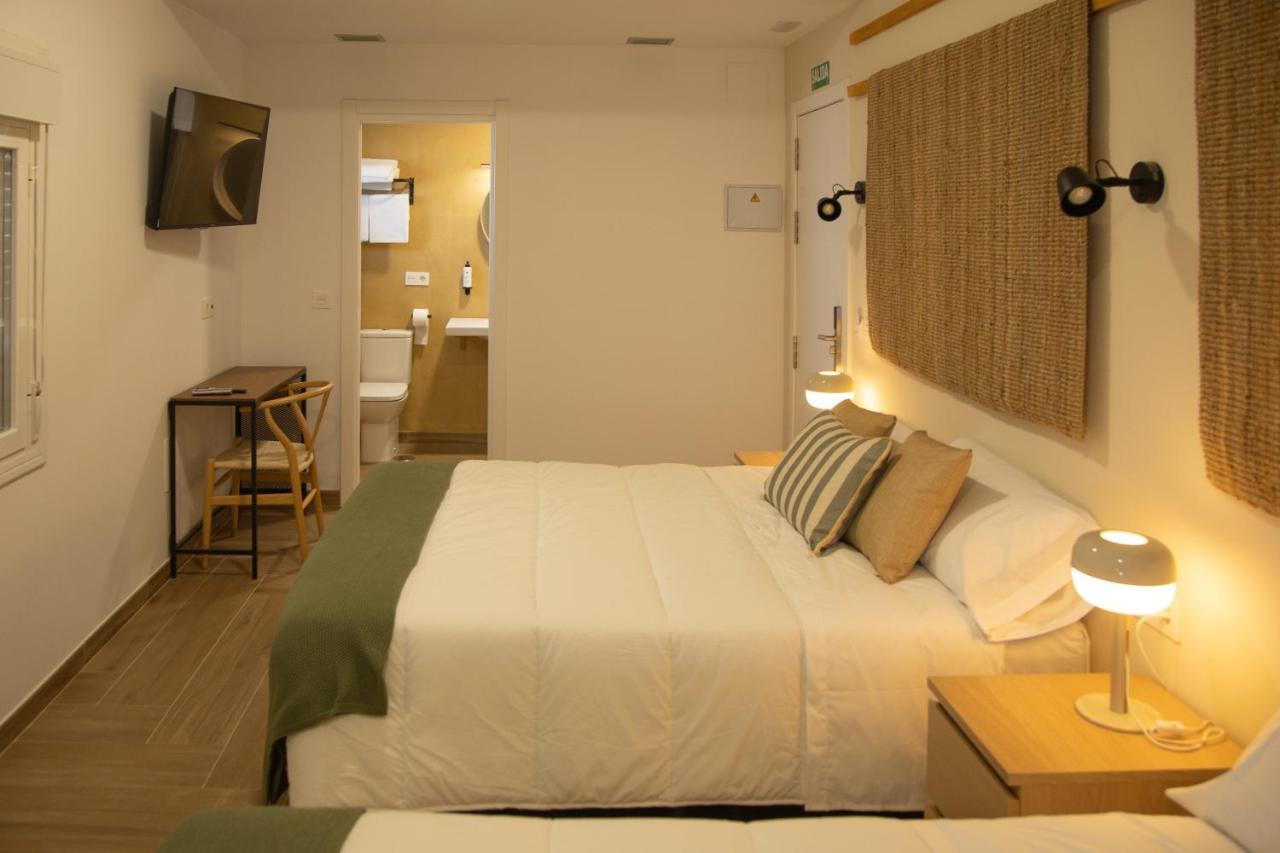 Hotel Los Alamos Boutique プラセンシア エクステリア 写真